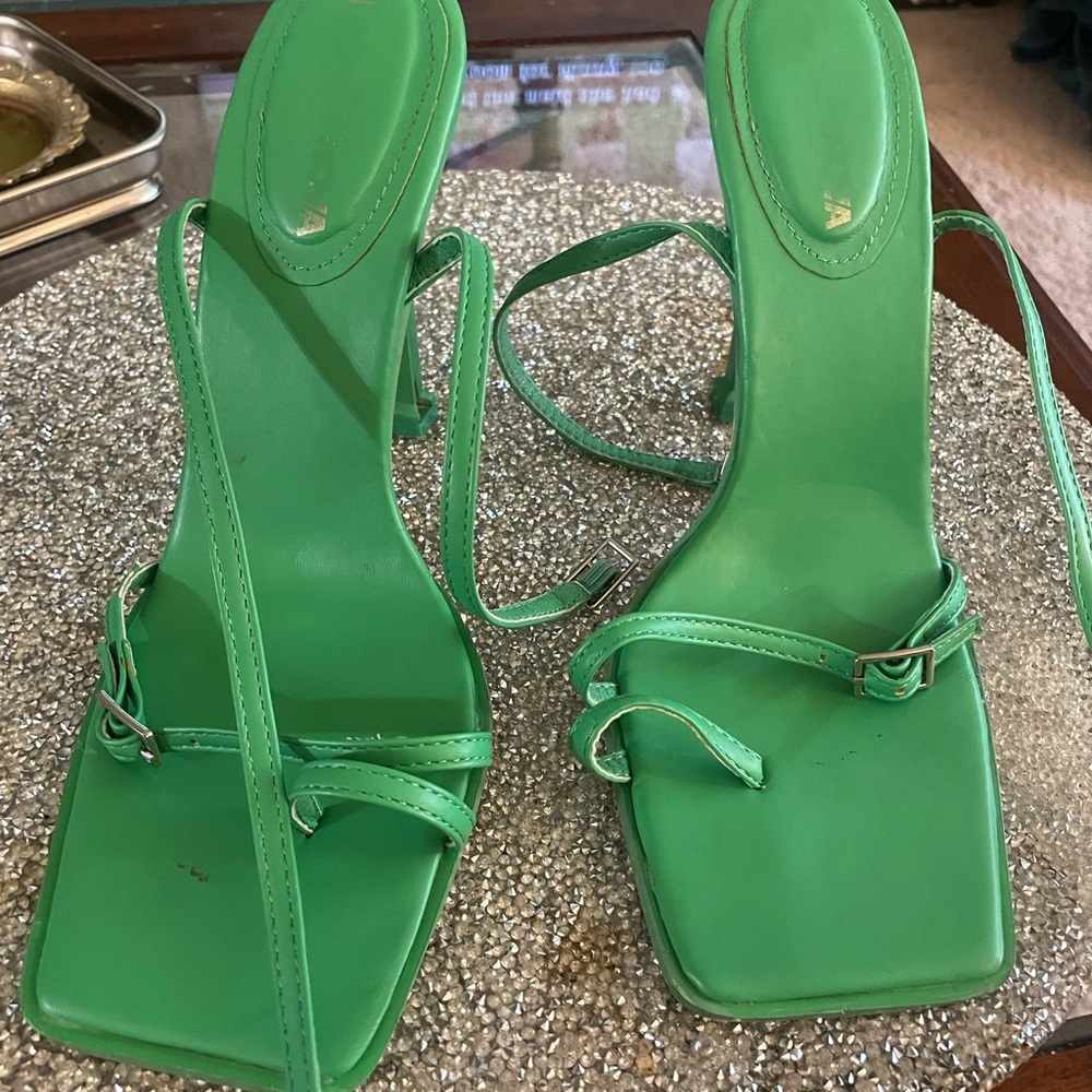 Fashion Nova Green Heels